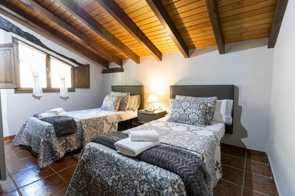 Apartamentos El Coritu Nieda Extérieur photo